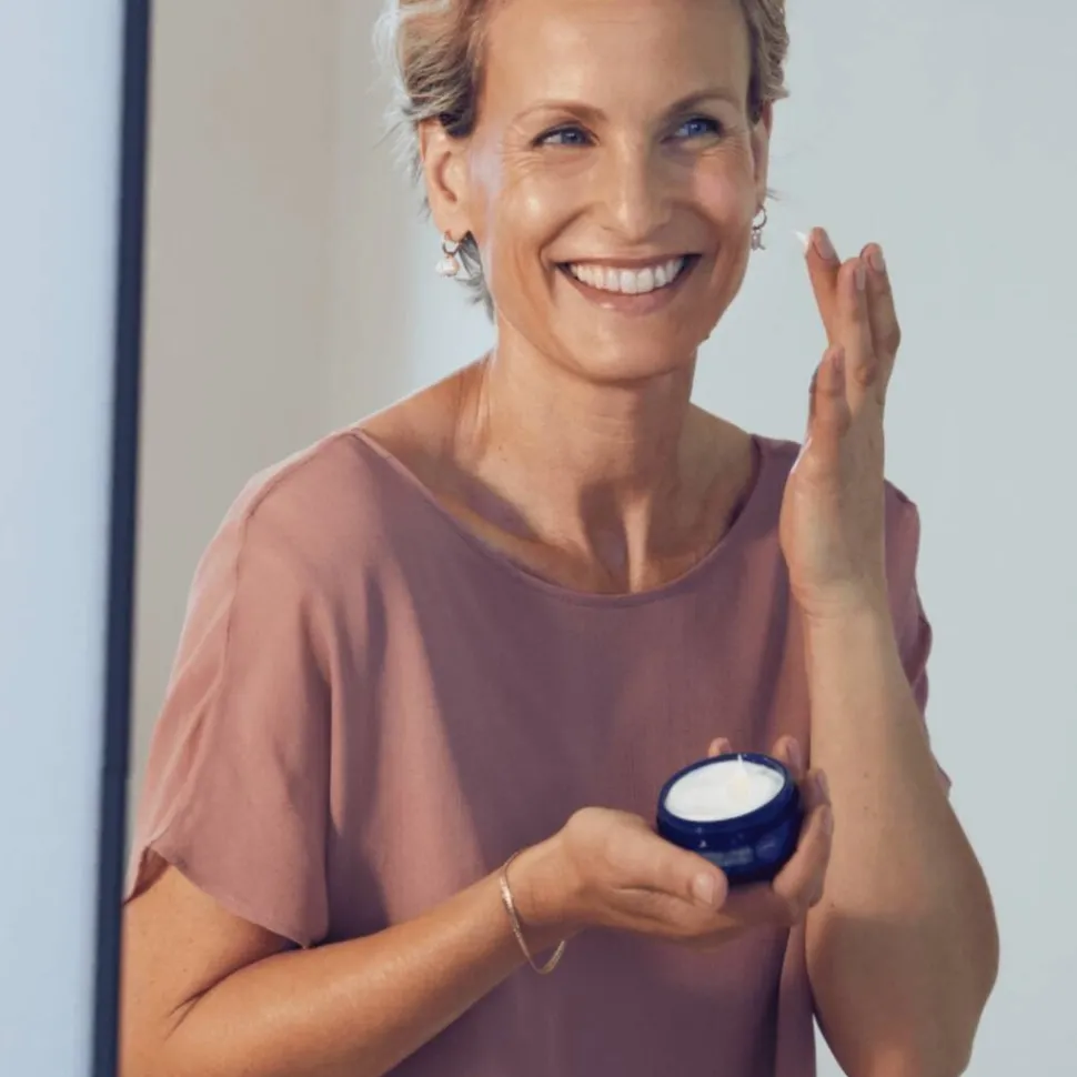 2 Pack Przeciwzmarszczkowy+ Rewitalizujący krem na dzień i krem na noc 55+ 2x50ml