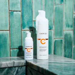 Aktywna pianka enzymatyczna do mycia twarzy i oczu z witaminą C 40ml