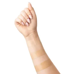 BB Cream with Hyaluronic Acid Krem BB 03 Natural