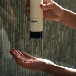 Hydrating Shampoo Szampon nawilżający 250ml