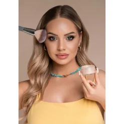 Puder rozświetlający GLOW OUT