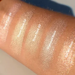 Rozświetlacz SNOW GLOW 02