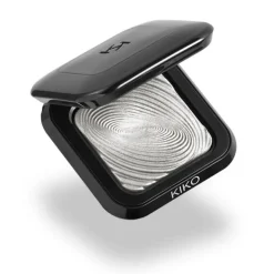 Water Eyeshadow cień zapewniający natychmiastowy kolor do nakładania na sucho i na mokro 01 Silver 3g